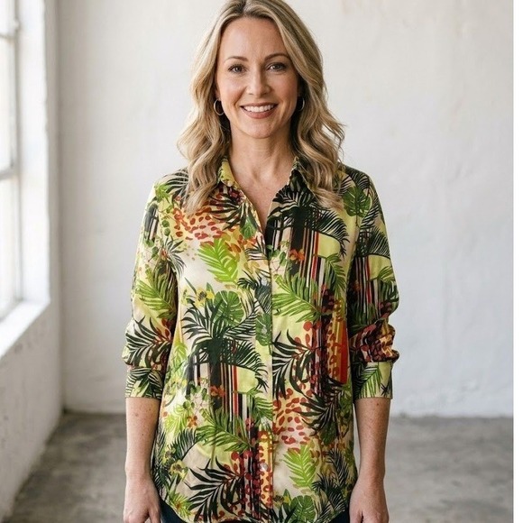 L'AGENCE Tops - L'AGENCE Womens Floral Tropical 100% Silk‎ Button Down Shirt XS Excellent Resort